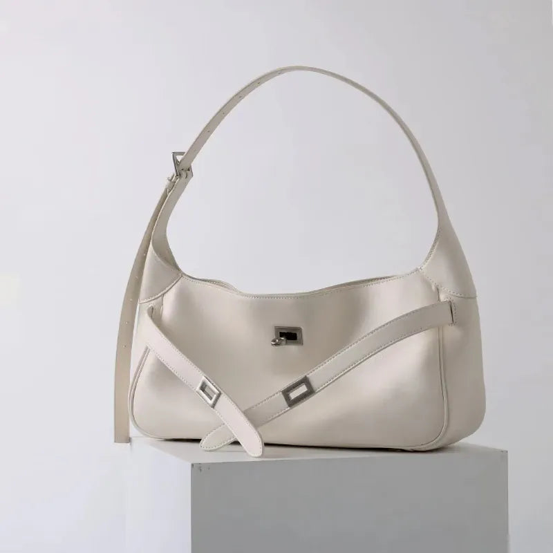 Nice, cabas en croûte de cuir, boucle ceinture, vue produit 7 (7 sur 14)