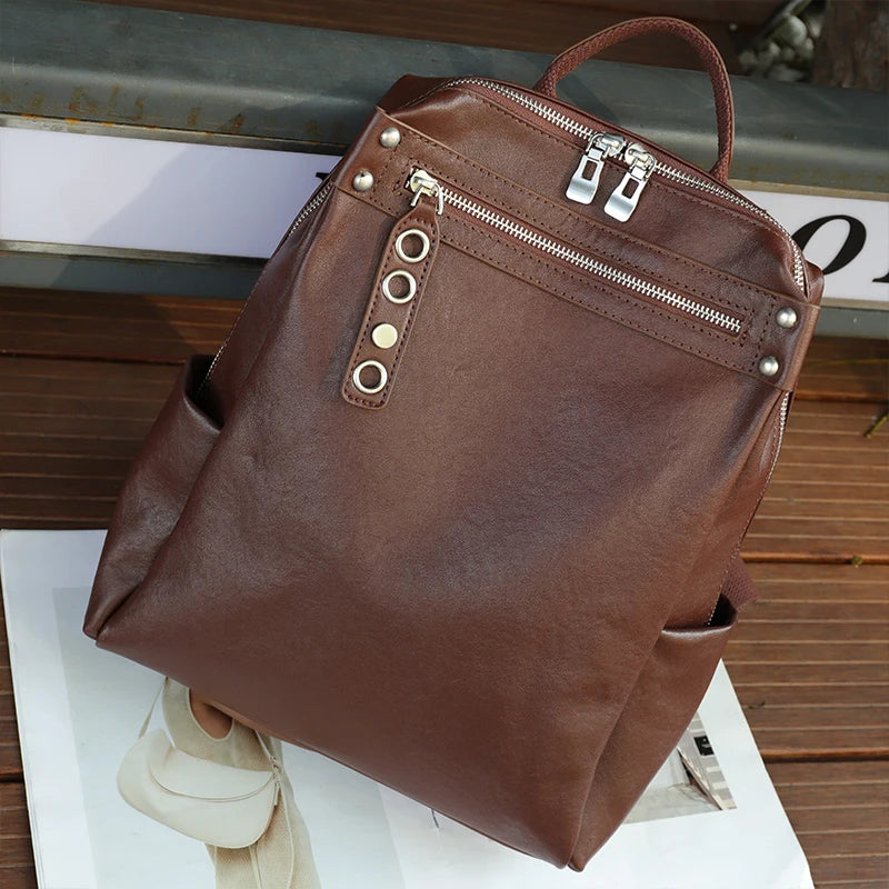 La Seyne-sur-Mer, sac à dos en cuir de vache naturel, vue produit 7 (7 sur 9)