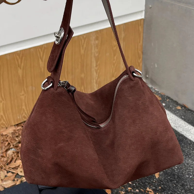 Istres, sac porté épaule en croûte de cuir velours, vue produit 7 (7 sur 7)