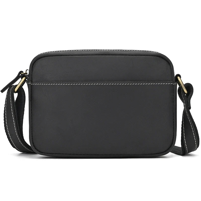 Bron — sacoche en cuir, modèle rectangulaire zippé noir, vue de face