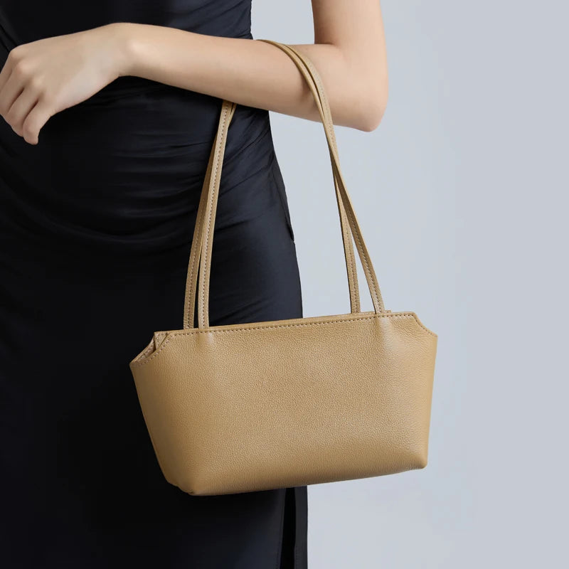 Puteaux, sac porté épaule en cuir de vachette, mini format, photo principale (1 sur 11)