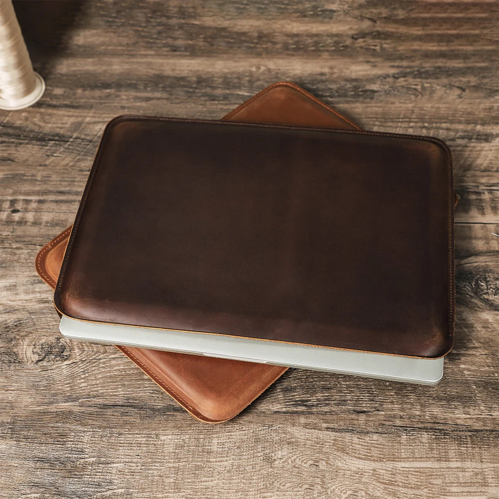 Perpignan, housse macbook en cuir véritable, 13 à 16 pouces, vue produit 2 (2 sur 8)