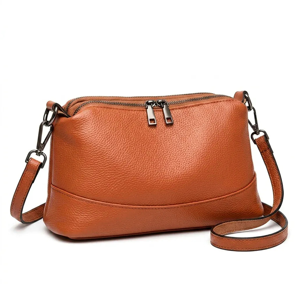 Beauvais - Sac à main en cuir véritable, ligne créateur - packshot sur fond blanc, coloris cognac