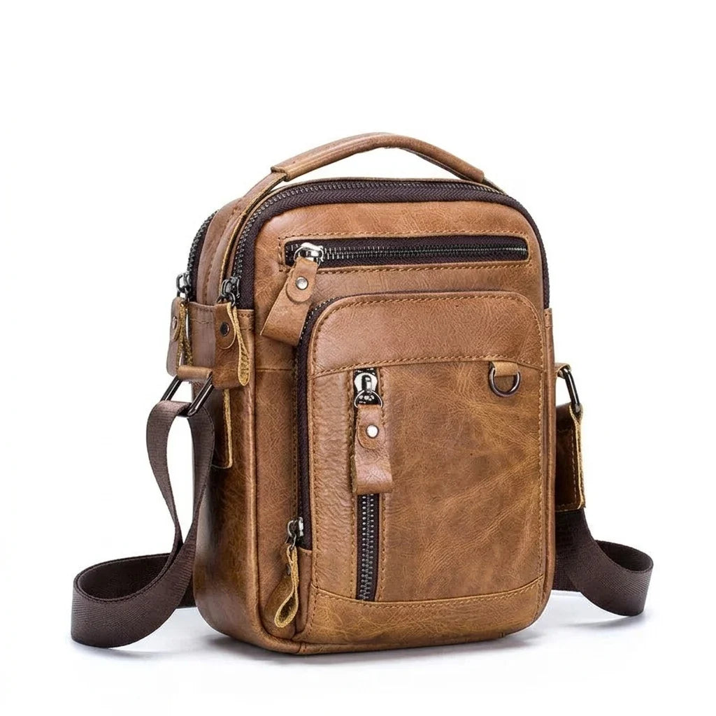 Bagnolet - Sacoche bandoulière en cuir véritable, 22 x 17 cm - packshot sur fond blanc, coloris cognac