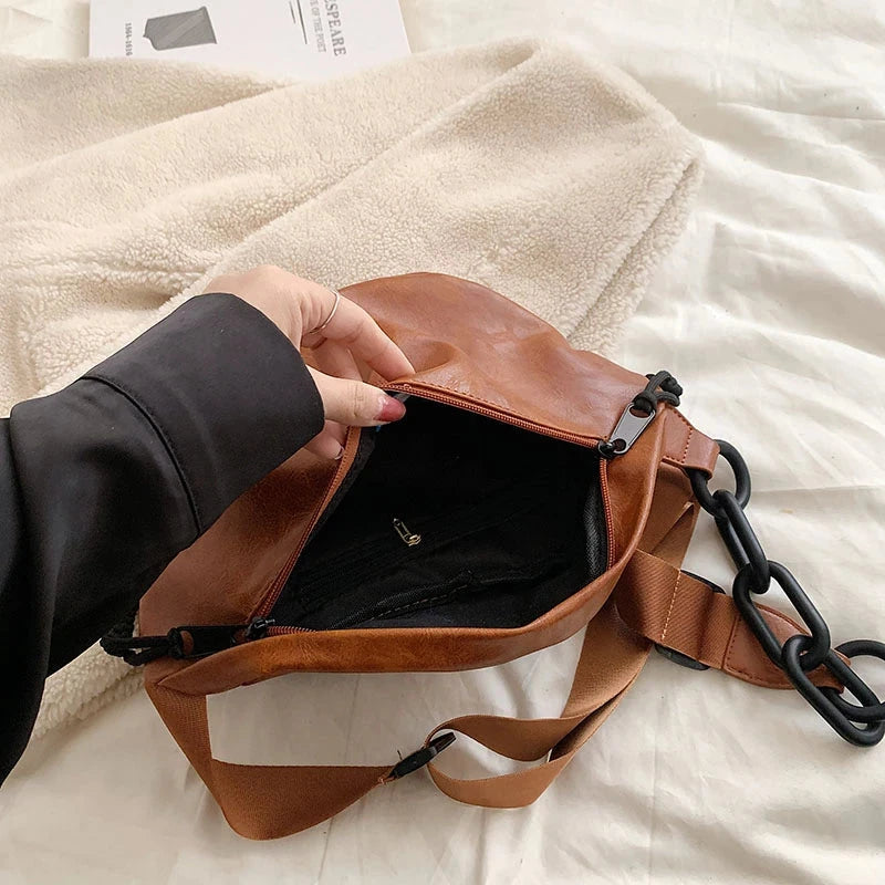 Carcassonne, sac de poitrine bandoulière simili cuir, souple, vue produit 6 (6 sur 9)