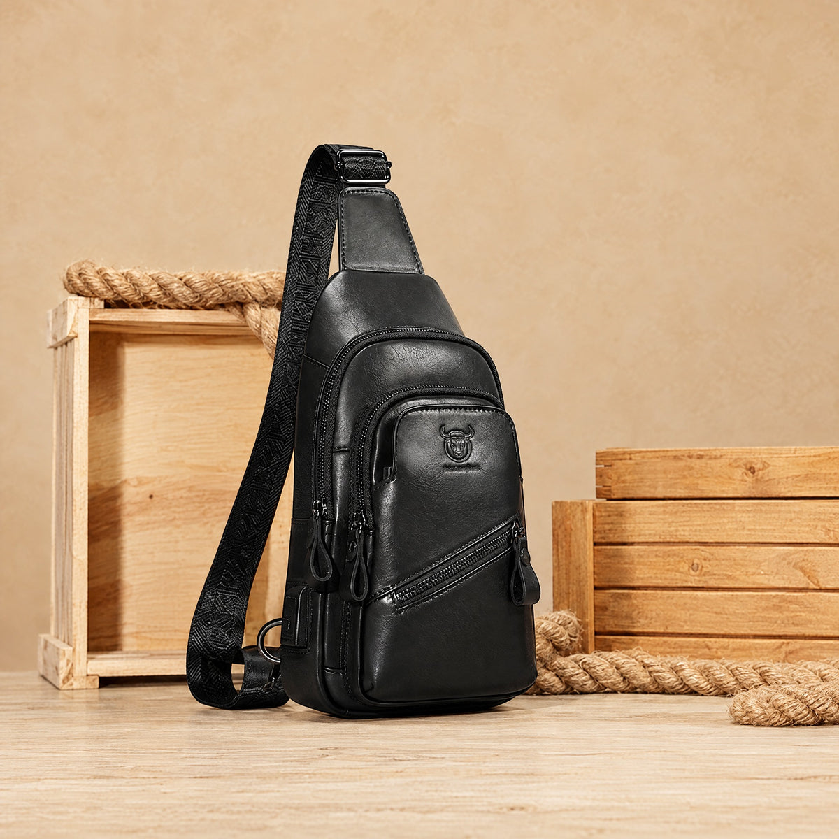 Melun, sac de poitrine en cuir véritable, coloris noir