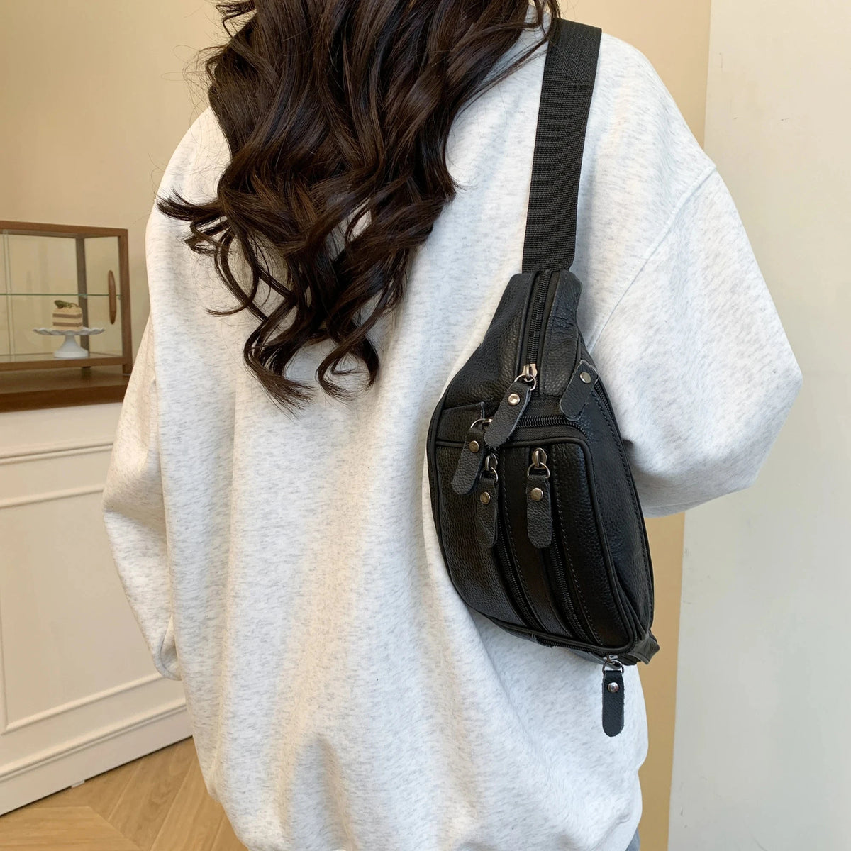 Sevran, sac banane simili cuir, port décontracté, vue produit 6 (6 sur 8)