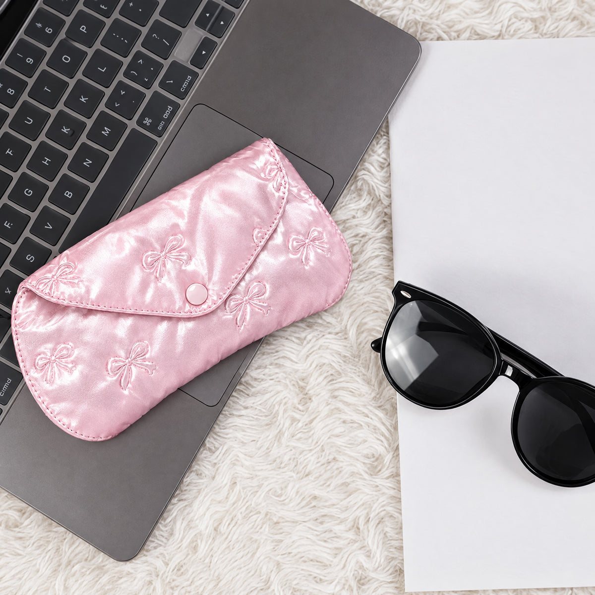 Vitry-sur-Seine, pochette à lunettes rose, fermeture à pression, vue produit 5 (5 sur 7)