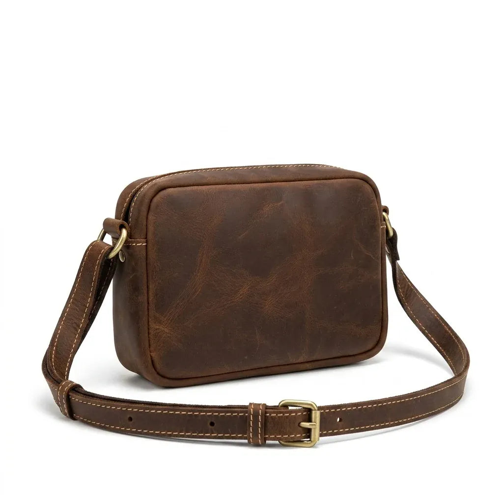 Bron — sacoche en cuir, modèle rectangulaire zippé, vue sur fond blanc