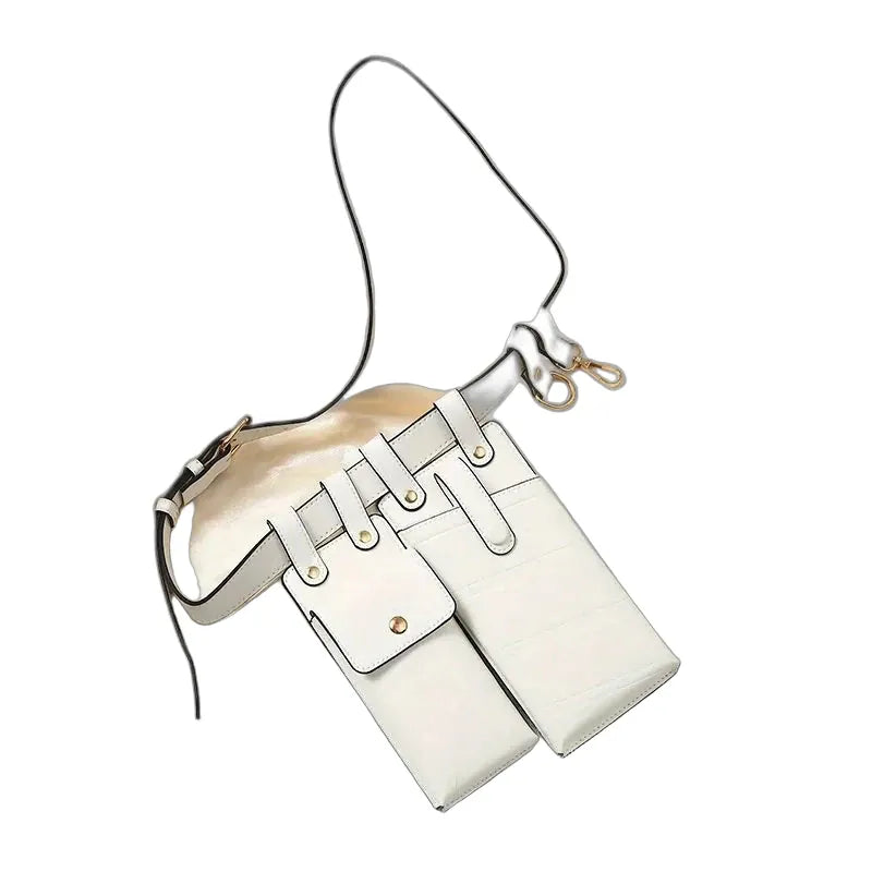 Cagnes-sur-Mer — sac banane blanc sur fond blanc