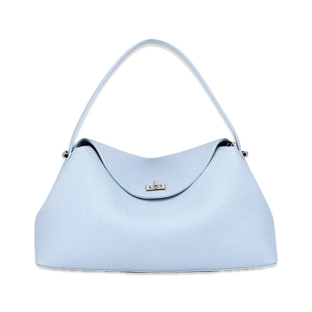 Chelles - sac bleu ciel, vue de face sur fond blanc avec ombre douce