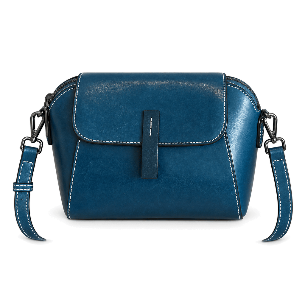 Martigues — sac bleu seul sur fond blanc