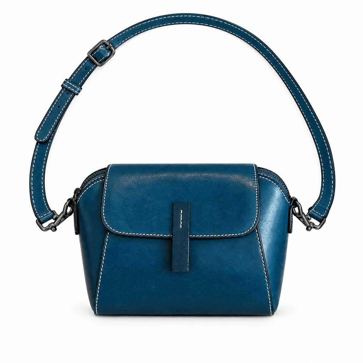 Martigues — sac bleu seul sur fond blanc