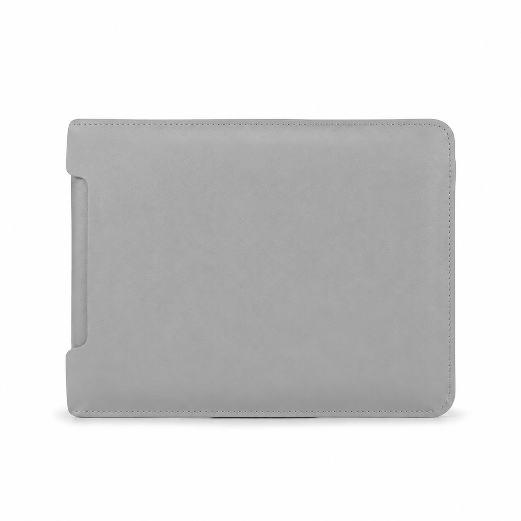Mulhouse — housse MacBook gris clair sur fond blanc