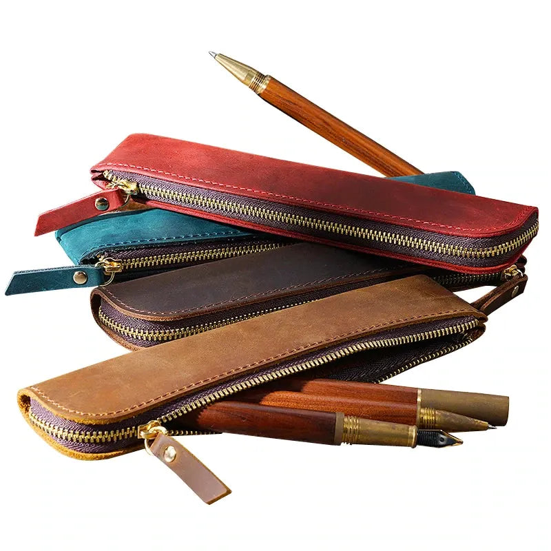 Oullins-Pierre-Bénite, trousse à crayons en cuir de vache, ligne rétro, vue produit 6 (6 sur 12)