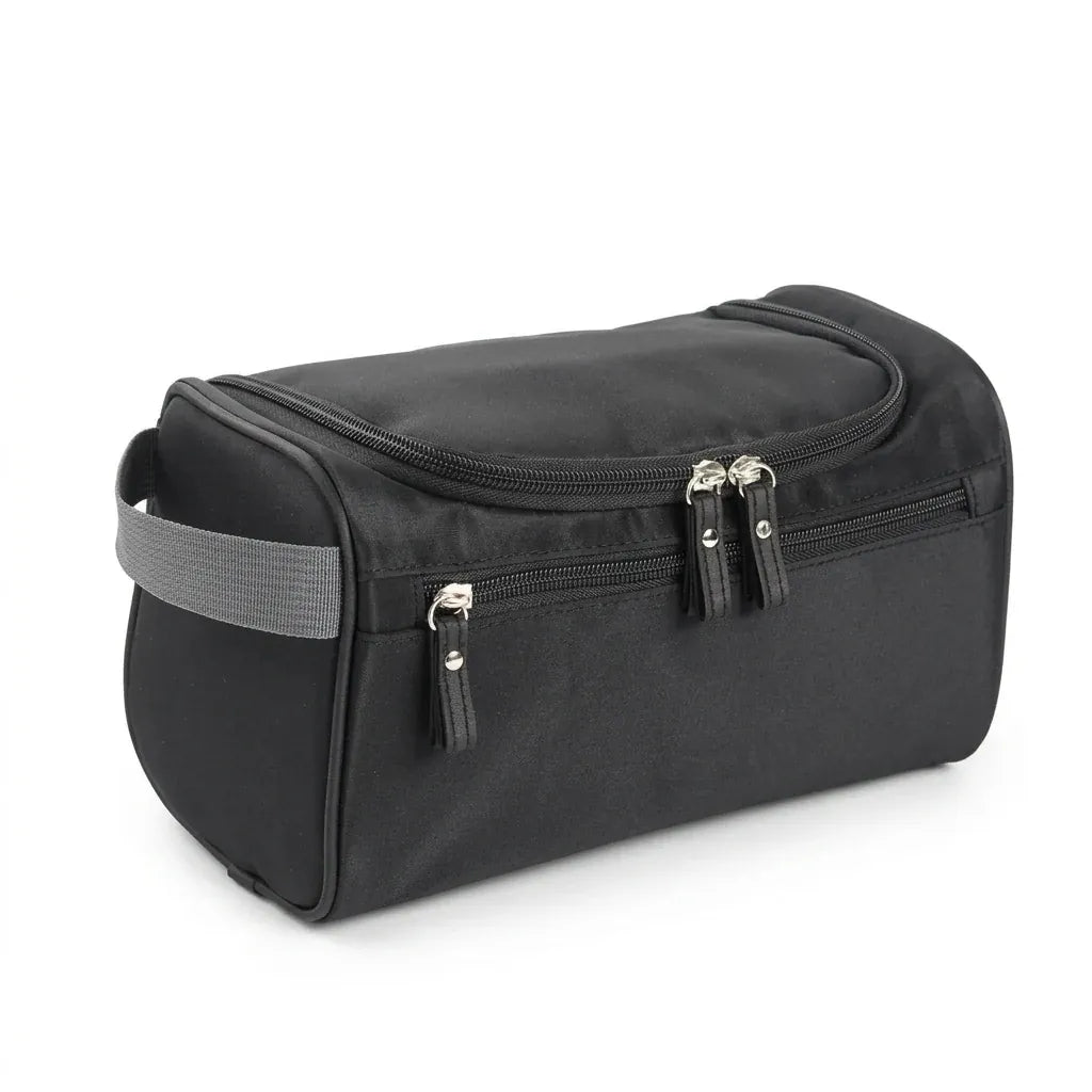 Palaiseau - Trousse de toilette simili cuir, format voyage - packshot sur fond blanc, coloris noir