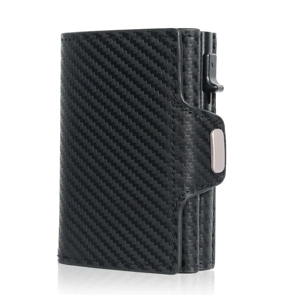 Saint-Pierre - Porte-cartes pop-up en cuir véritable, blocage RFID - packshot sur fond blanc, coloris fibre de carbone noire