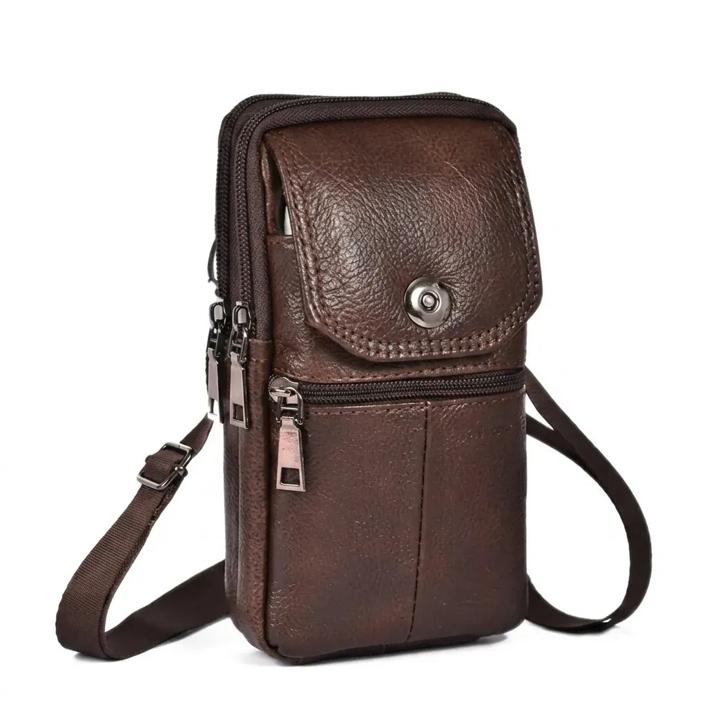 Wattrelos - Sacoche en cuir de vachette, extérieur sobre - packshot sur fond blanc, coloris brun